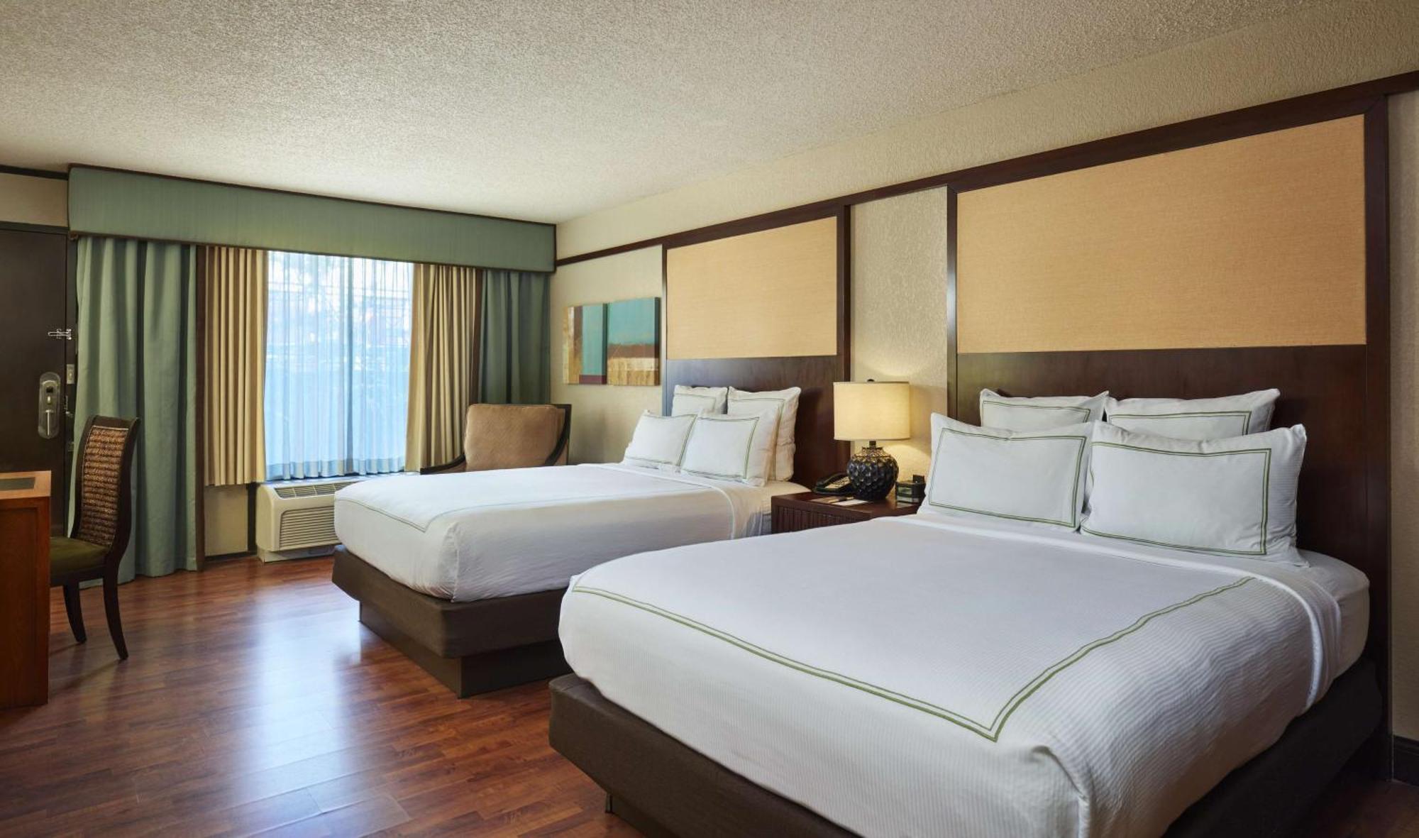 Doubletree By Hilton Hotel Orlando At Seaworld Williamsburg Exterior foto