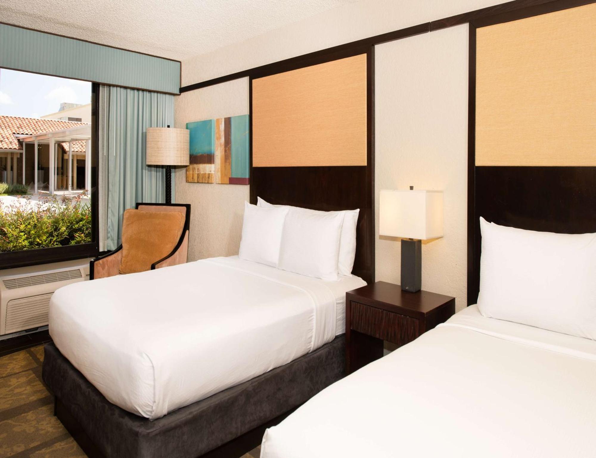 Doubletree By Hilton Hotel Orlando At Seaworld Williamsburg Exterior foto
